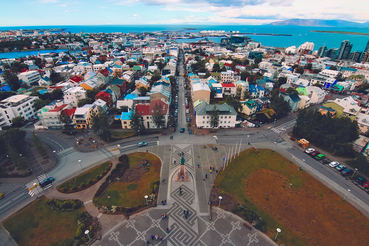 Vancouver to Reykjavik, Iceland cheap flights deals