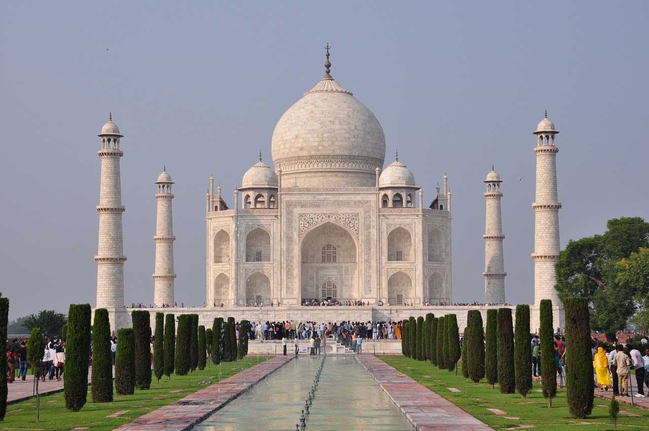 Vancouver to New Delhi, India cheap flights deals