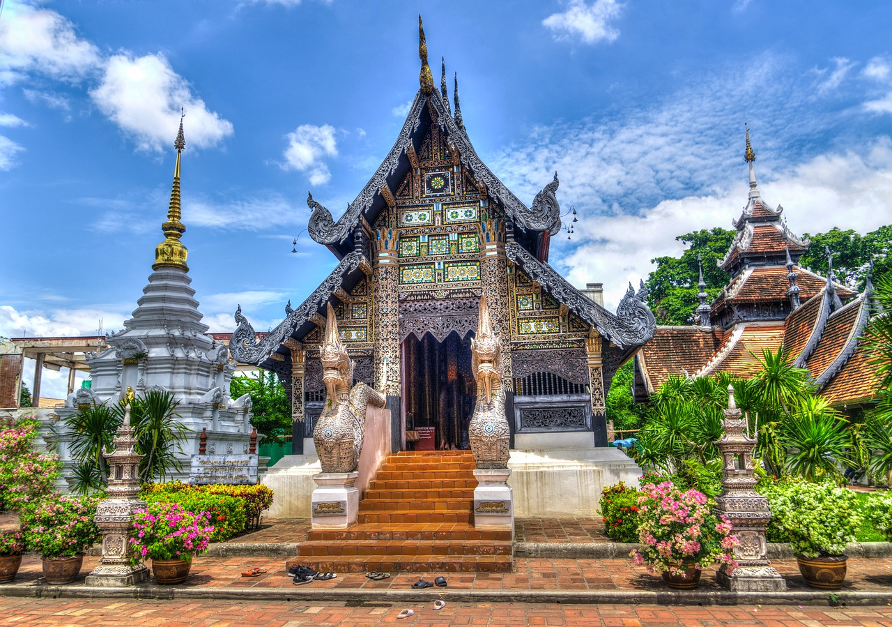 Vancouver to Chiang Mai, Thailand cheap flights deals