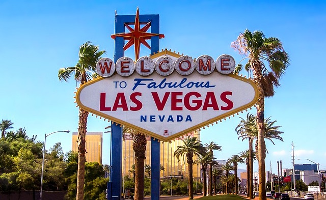 Vancouver to Las Vegas cheap flights deals