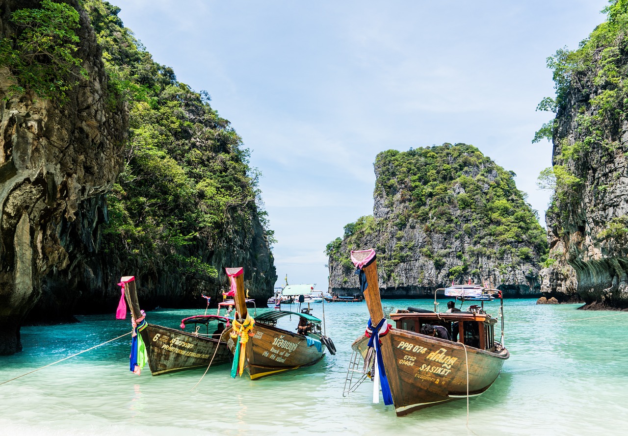 Cheap flights deals to Phuket, Thailand