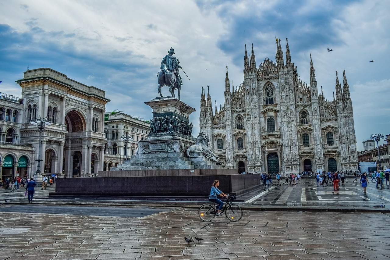 cheap flights deals to Milan, Italy